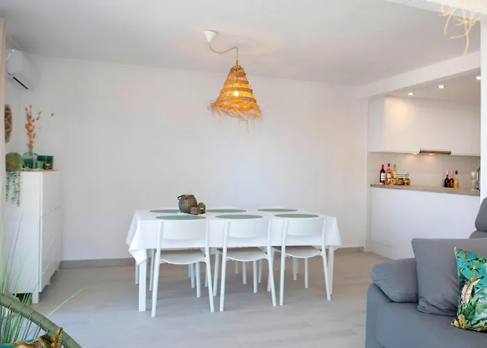 Miramar 03 By Interhome Apartmán